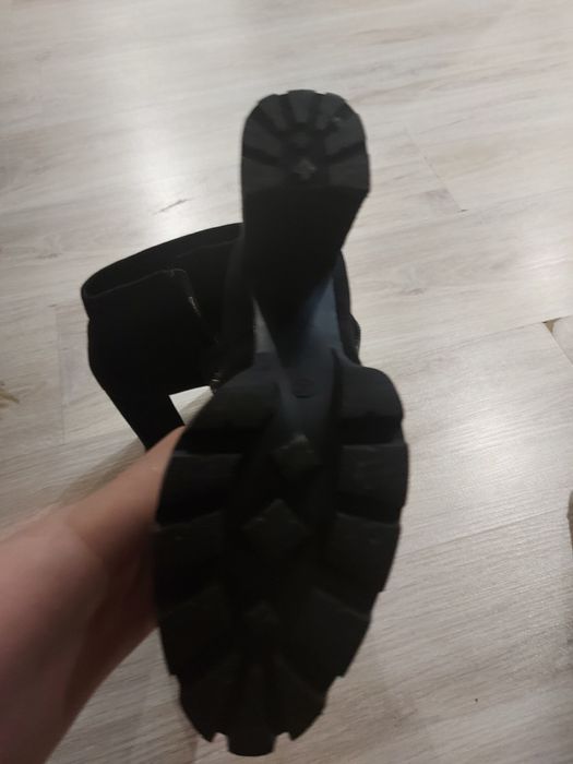 Продам полу сапоги деми.