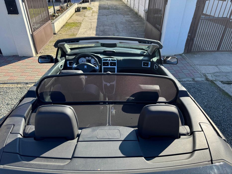 Peugeot 307 cc , cabrio , piele , 2004 , jante aluminiu , 2.0 benzina