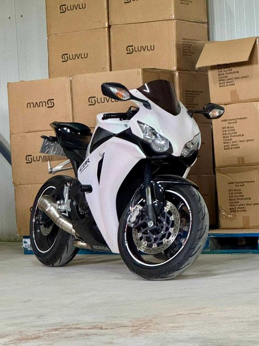 Honda CBR 1000RR *2010* !!! Intretinere la zi