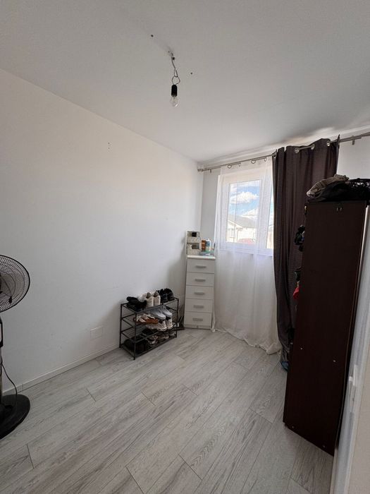 Dau in chirie casa