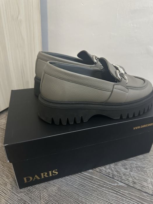 Сиви лоуфъри Daris