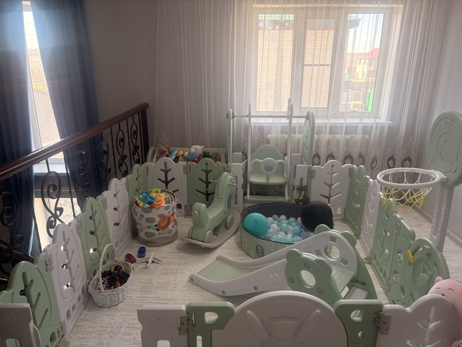 Детский манеж продам