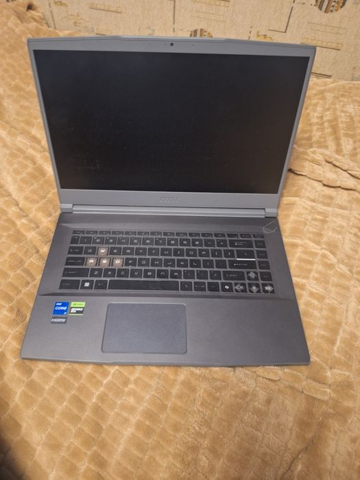 Vand Laptop Gaming MSI Thin 15 B12ve pentru piese