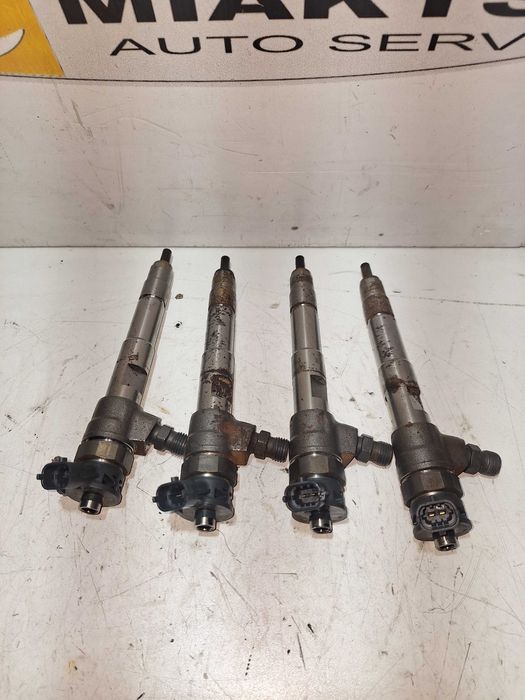 Injector Renault 1.5 Dci cod 0445110800 H8201636333