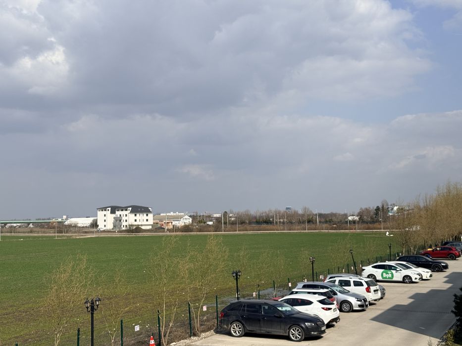 Inchiriez teren in Otopeni  9.610 mp langa patinuarl Tiriac Arena