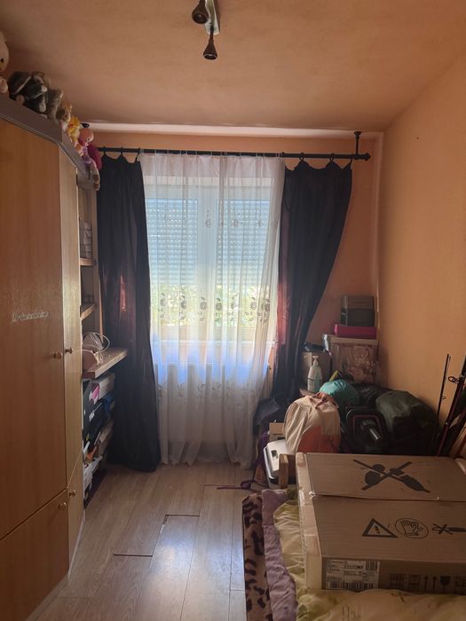 Vând apartament 3 camere Cisnadie