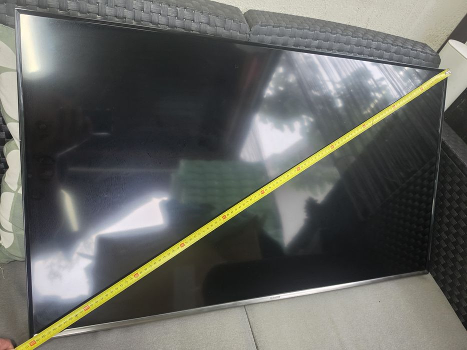 TV Samsung 110cm diag