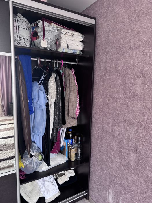 Шкаф срочно в отличном сост