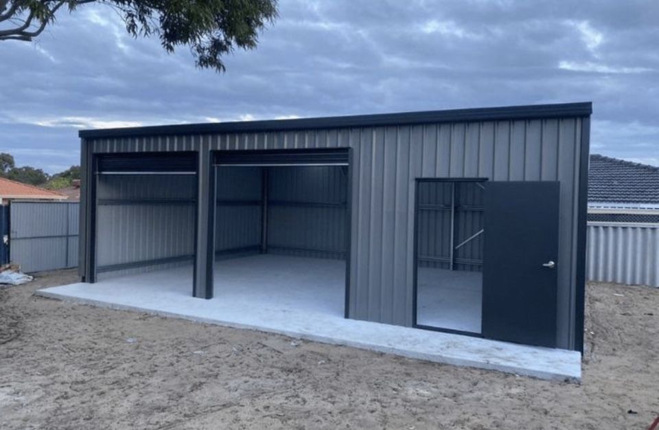 Garaje auto pe structura metalica