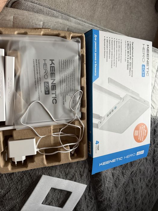Роутер Keenetic hero 4g+