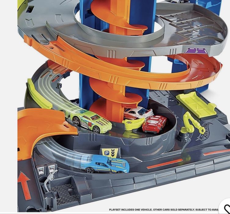 Игровой набор Hot Wheels Mega Garage