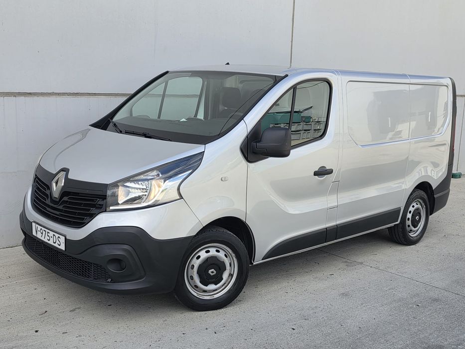 RENAULT Trafic 2017 — imagine 2