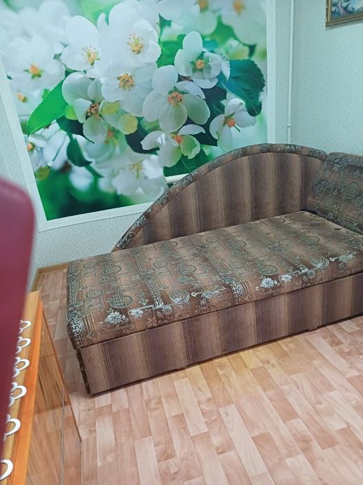 Продам диванчик б/у