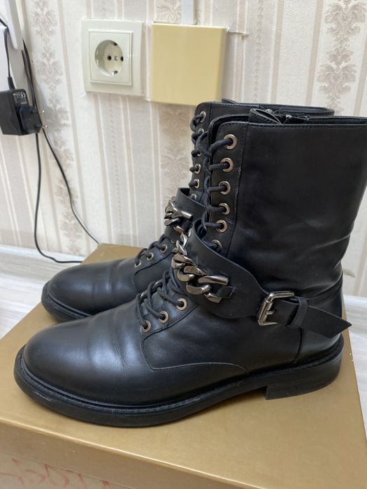 Продам зимние ботинки