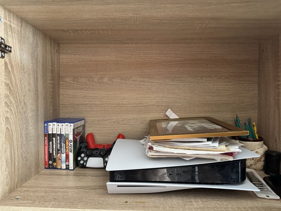 PSP приставка с играми.