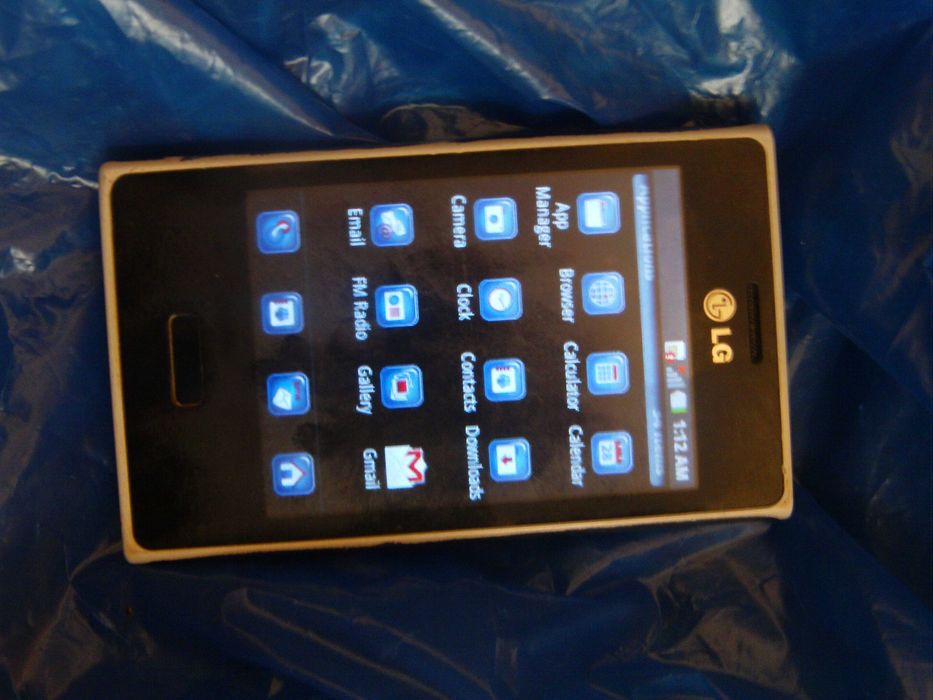 Lot telefoane mobile citeste descrierea