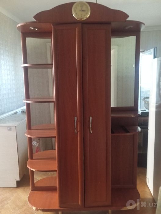 Продается шкаф для прихожей