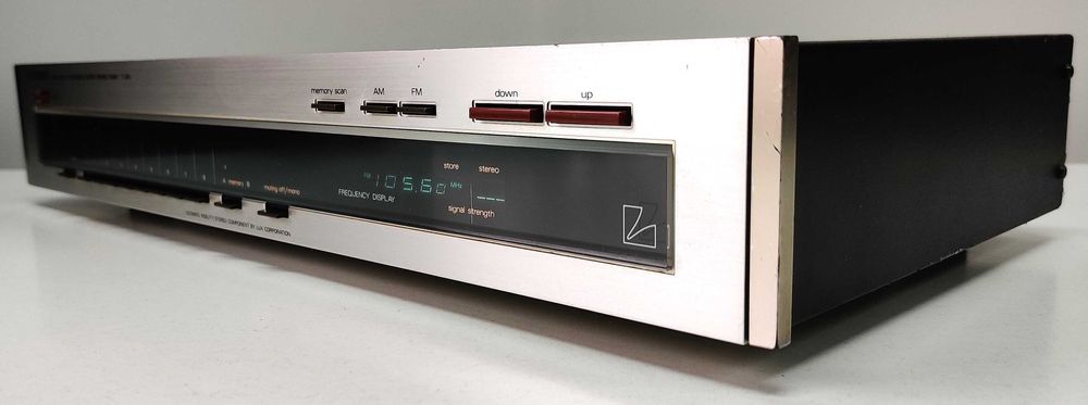 Luxman T 240 tuner radio de linie audio vintage pt amplificator