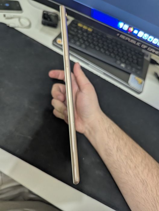 Продам планшет Xiaomi Mi Pad 4 Plus