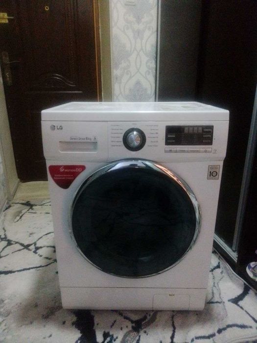 Продаётся стиральная машина LG FH096ND