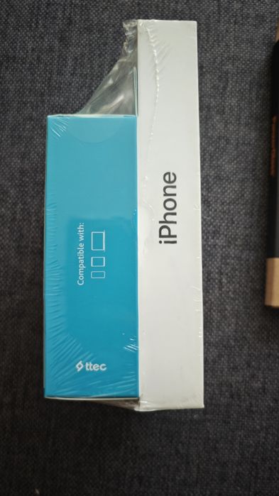 Iphone 16E чисто нов