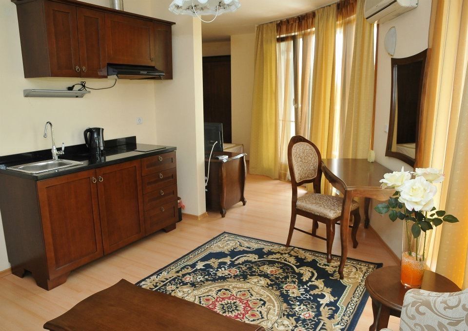 Дава се под наем Едностаен апартамент в к.к. Слънчев бряг - 43 кв.м за 663 € - Снимка #5