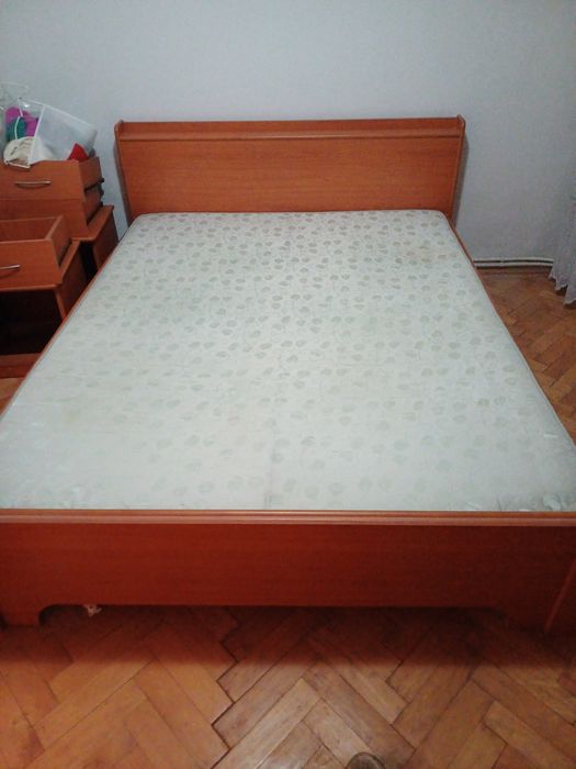 Pat și Șifonier de vanzare