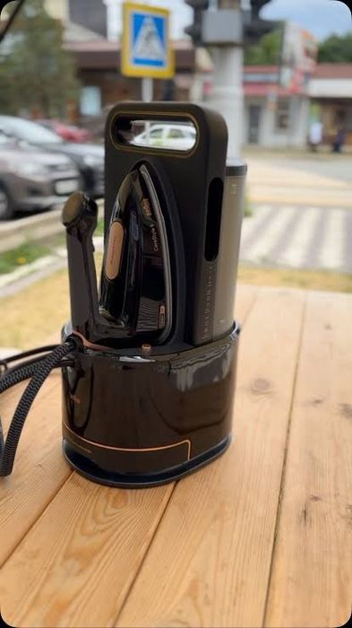 Утюг с парогенератором Braun CareStyle IS9090BK
