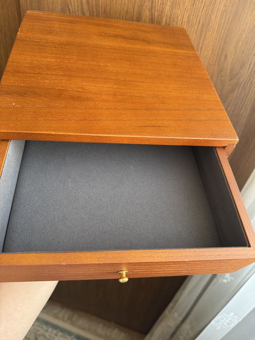 Шкатулка из дерева