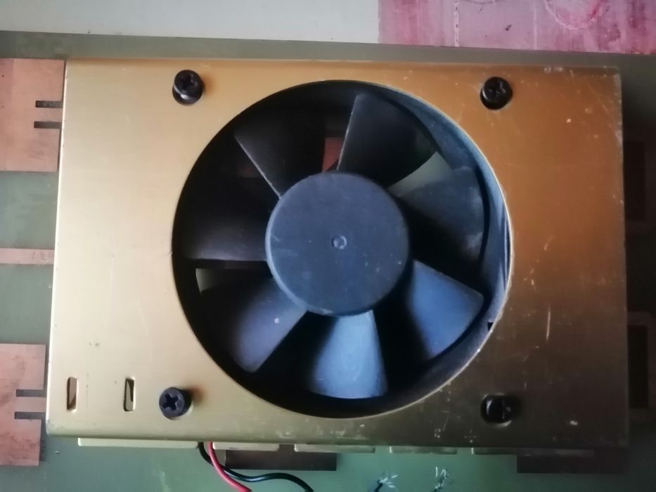 Охладители за хард дискове и компютри (последен)