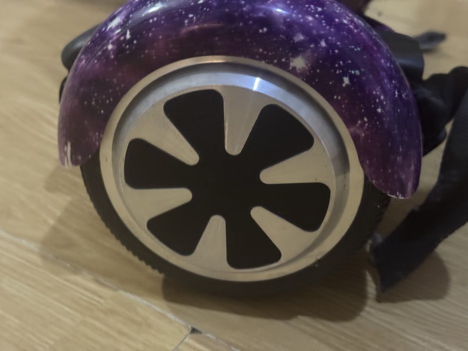 Se vinde pachet complet ideal pentru copii: Hoverboard electric model Space/Purple Galaxy împreună cu scaunul suplimentar (Hoverkart) detașabil