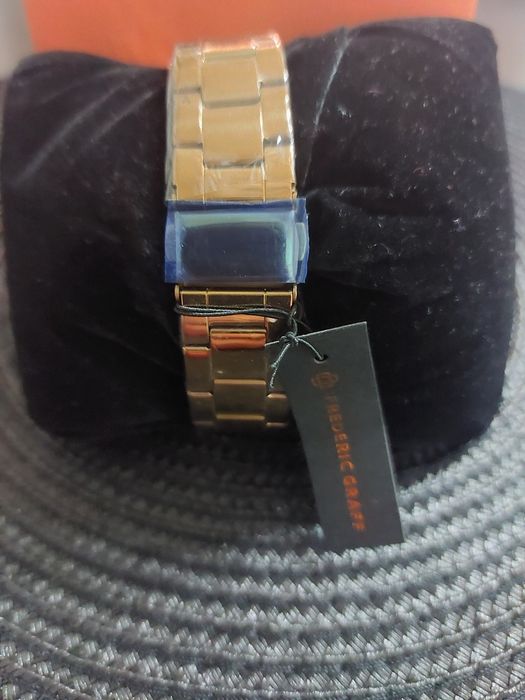 Нов Дамски часовник Frederic Graff