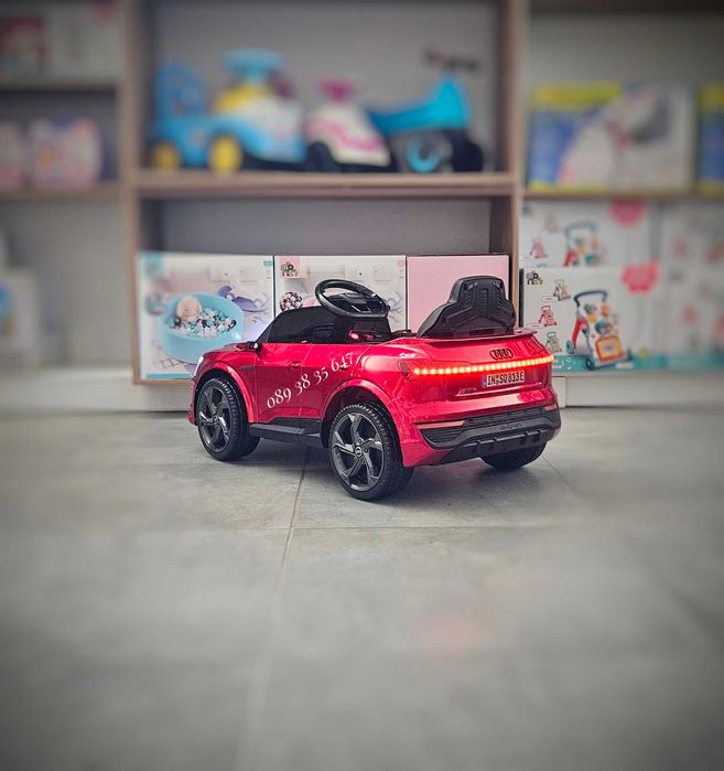 ПРОМОЦИЯ!НОВО!Акумулаторен джип Audi SQ8 RED с 12V батерия,меки гуми