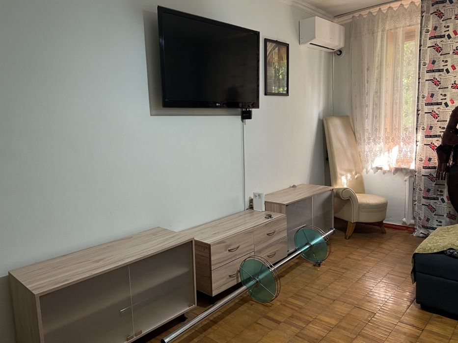 Сдам 2 х комнатную квартиру на длительный срок