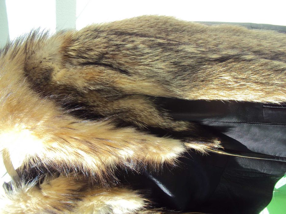 Дамско кожено яке PUNTO