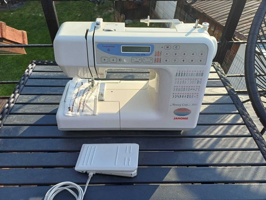 Masina de cusut JANOME MEMORY CRAFT 3500 impecabila