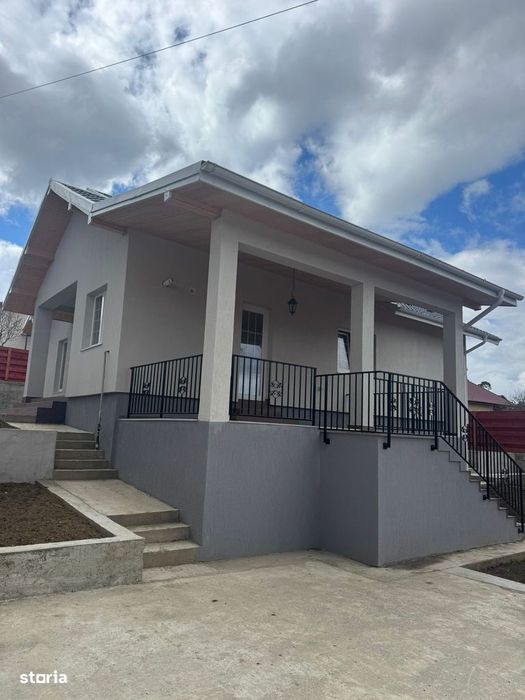 Casă 4 camere Valea Adancă!!