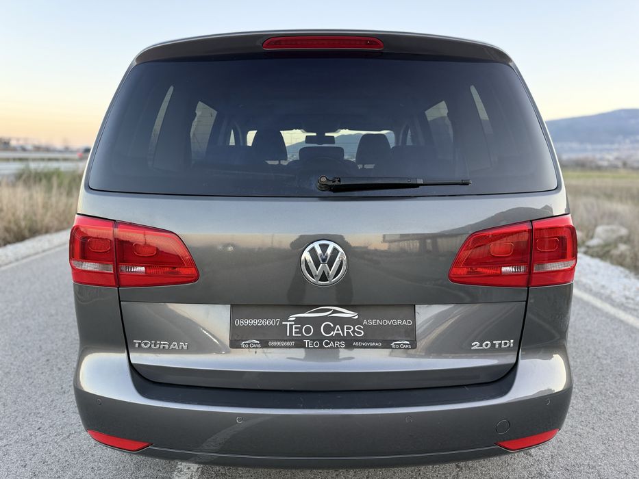 VW Touran 2.0 TDI 140к.с AVTOMAT / NAVI / PANO