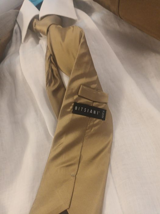 Летен ленен костюм, ленена риза и копринена вратовръзка на "Бициани".