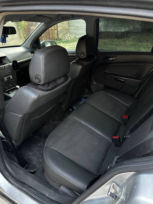 Opel Astra H 2006 год