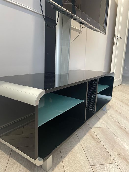 Подставка для ТВ с кронштейном