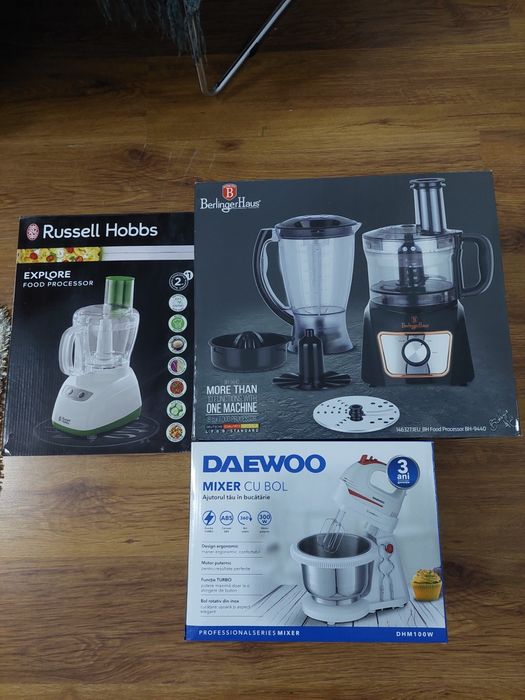 Roboti bucatarie noi