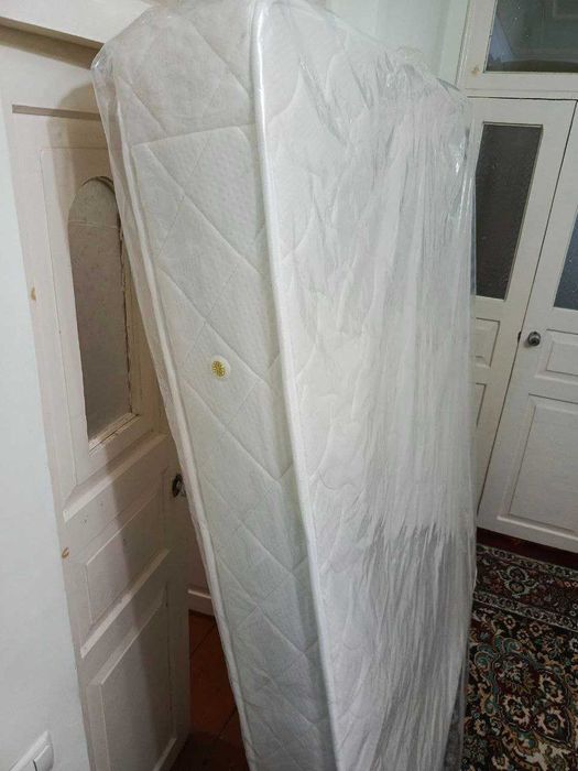 Матрас для кровати