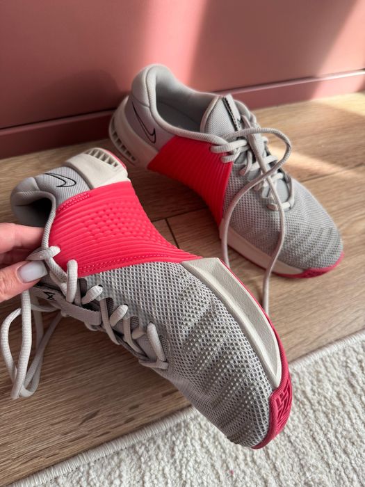 Adidasi nike metcon 9
