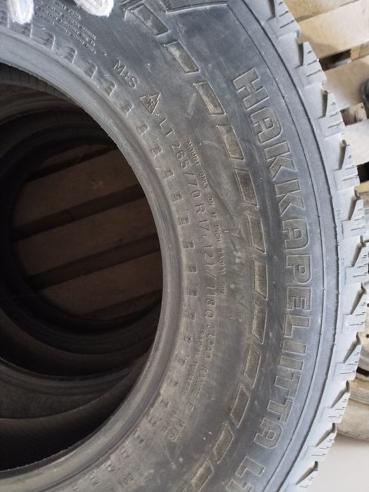 Продам шины LT 265/70 R17
