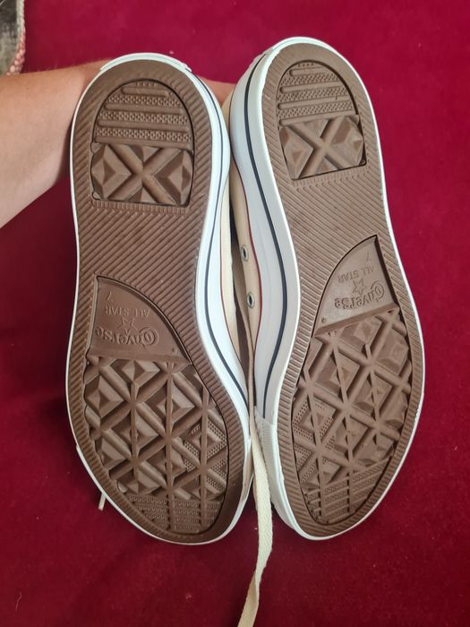 Tenisi Converse  mărimea 40