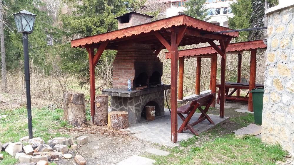 Poiana Braşov: Închiriez apartament/e, 3 camere+2 băi, în vile P+1+M