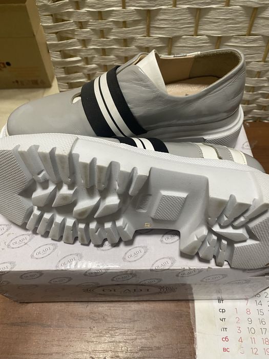 Туфли спортивные