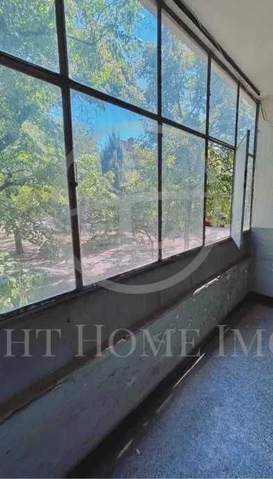 Дава се под наем Тристаен апартамент в Пловдив, Център - 109 кв.м за 165999 € - Снимка #5