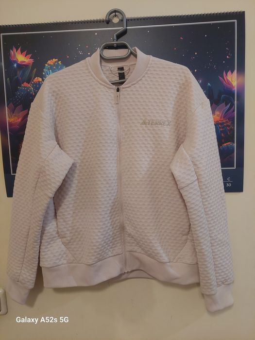 Яке тип бомбър Adidas Terrex